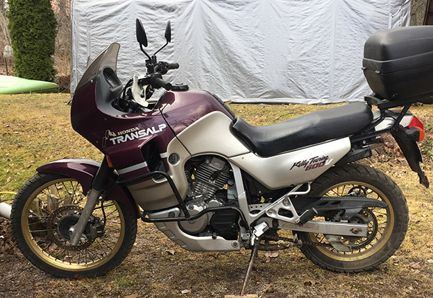 Purple - Silver Honda Transalp XL600V 1992